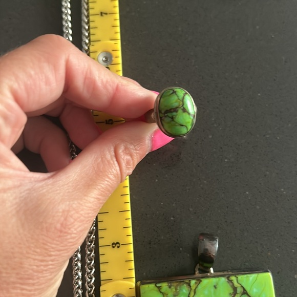 Necklace and ring set - Picture 5 of 6